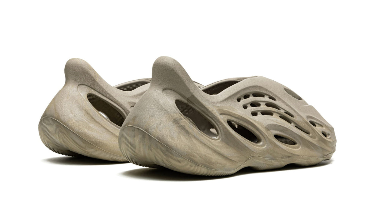 YEEZY FOAM RUNNER "Stone Sage" sneaker product image 4 | Foot Spikes