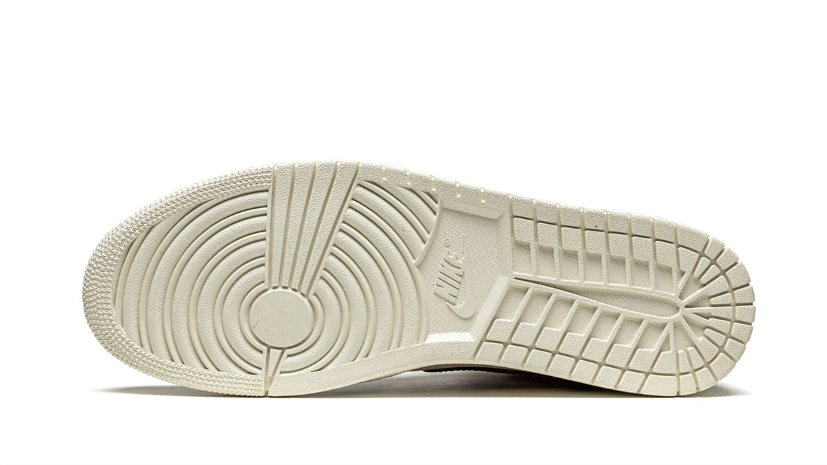 AIR JORDAN 1 MID WMNS "Canyon Rust" sneaker product image 5 | Foot Spikes