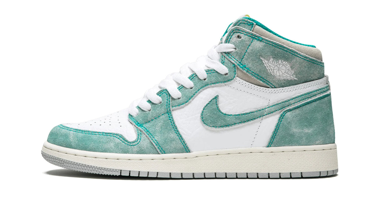 Air Jordan 1 Retro High OG "Turbo Green" sneaker product image 1 | Foot Spikes