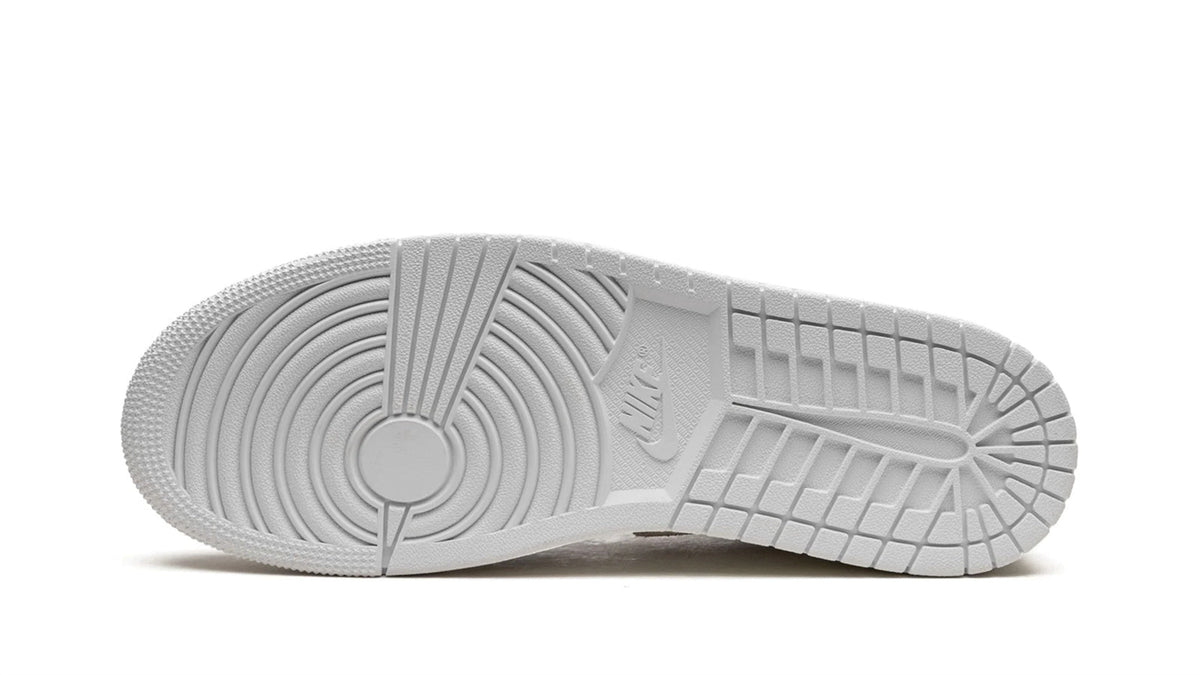 Air Jordan 1 Low SE Craft "Tech Grey" sneaker product image 5 | Foot Spikes