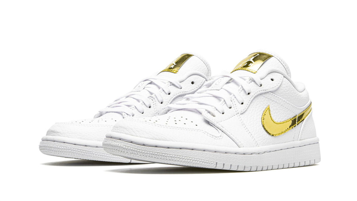 AIR JORDAN 1 LO SE WMNS "White Metallic Gold" sneaker product image 2 | Foot Spikes