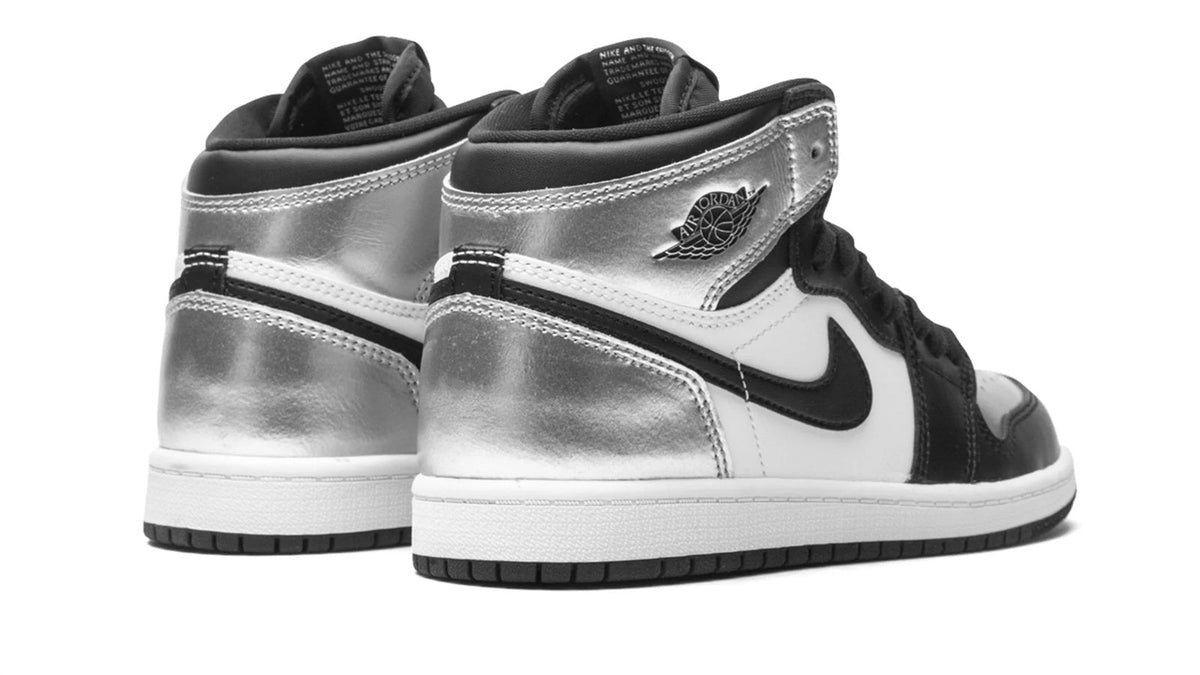 AIR JORDAN 1 RETRO HIGH OG WMNS "Silver Toe" sneaker product image 4 | Foot Spikes