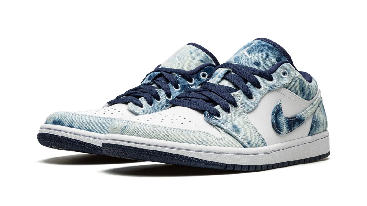 Air Jordan 1 Low SE "Washed Denim" sneaker product image 2 | Foot Spikes