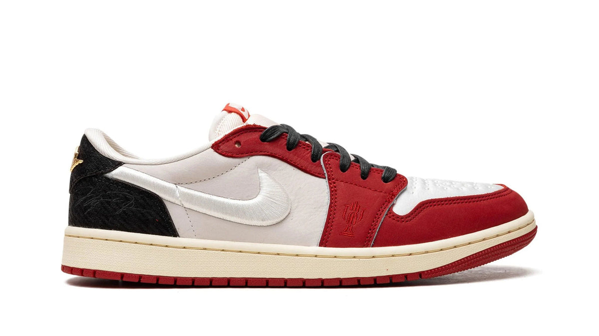 Air Jordan 1 Low OG "Trophy Room - Home" sneaker product image 4 | Foot Spikes