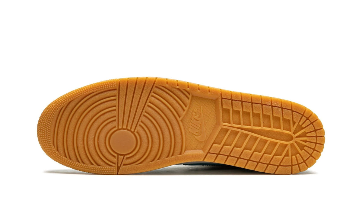 Air Jordan 1 Low SE "Barcelona" sneaker product image 5 | Foot Spikes