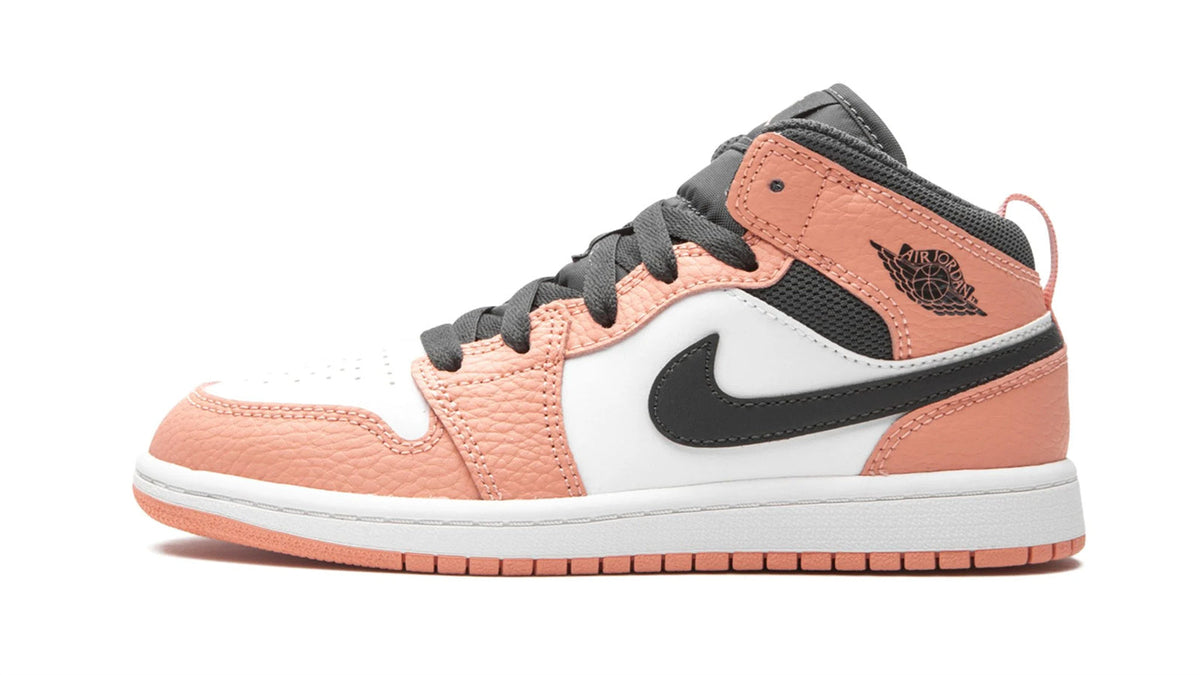 Air Jordan 1 Retro High OG "Pine Green" sneaker product image 1 | Foot Spikes