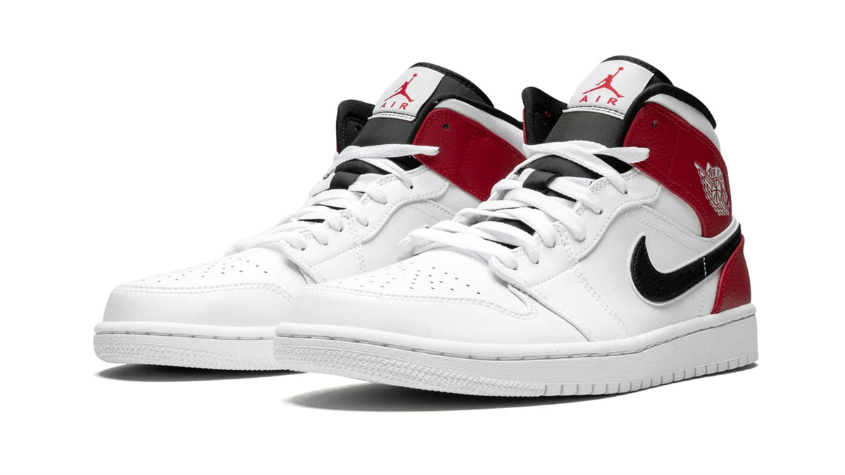 Air Jordan 1 Mid "White Chicago" sneaker product image 2 | Foot Spikes