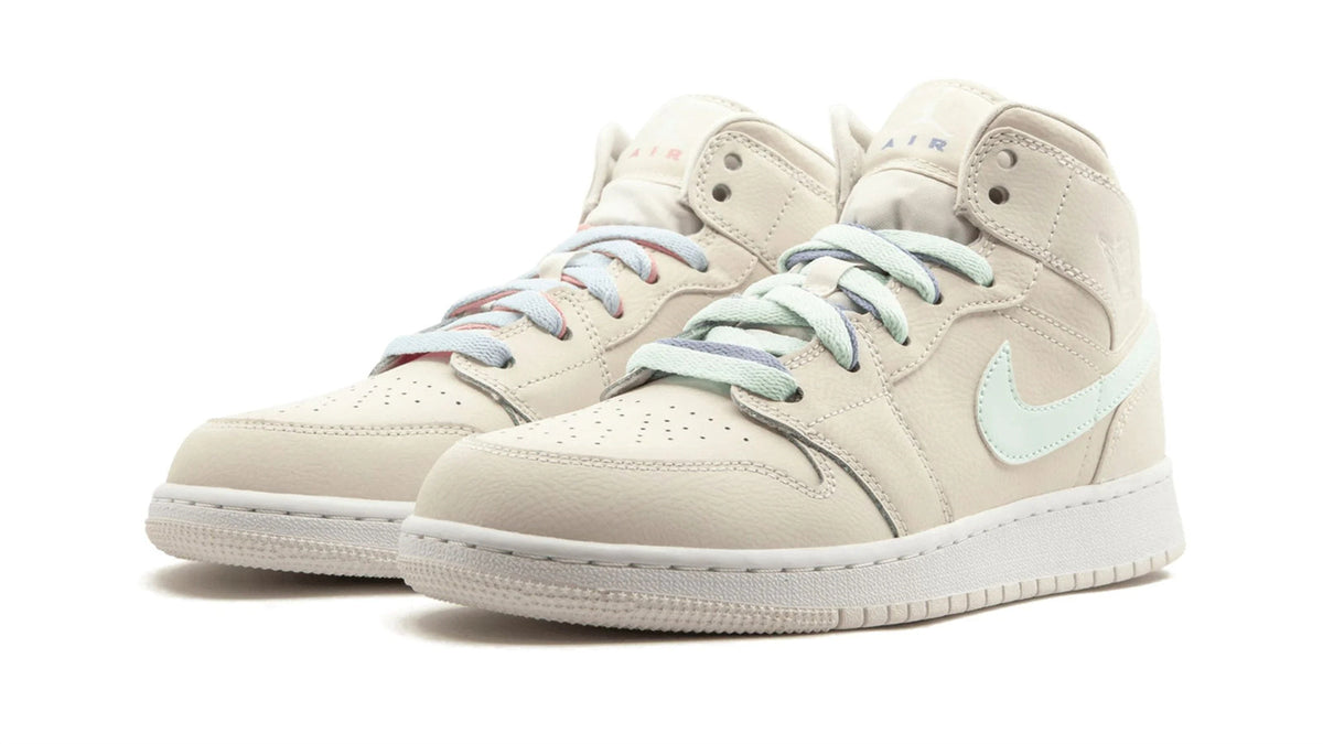 Air Jordan 1 Mid GS "Phantom" sneaker product image 2 | Foot Spikes