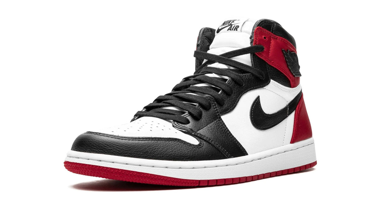 AIR JORDAN 1 HIGH OG WMNS "Satin Black Toe" sneaker product image 3 | Foot Spikes