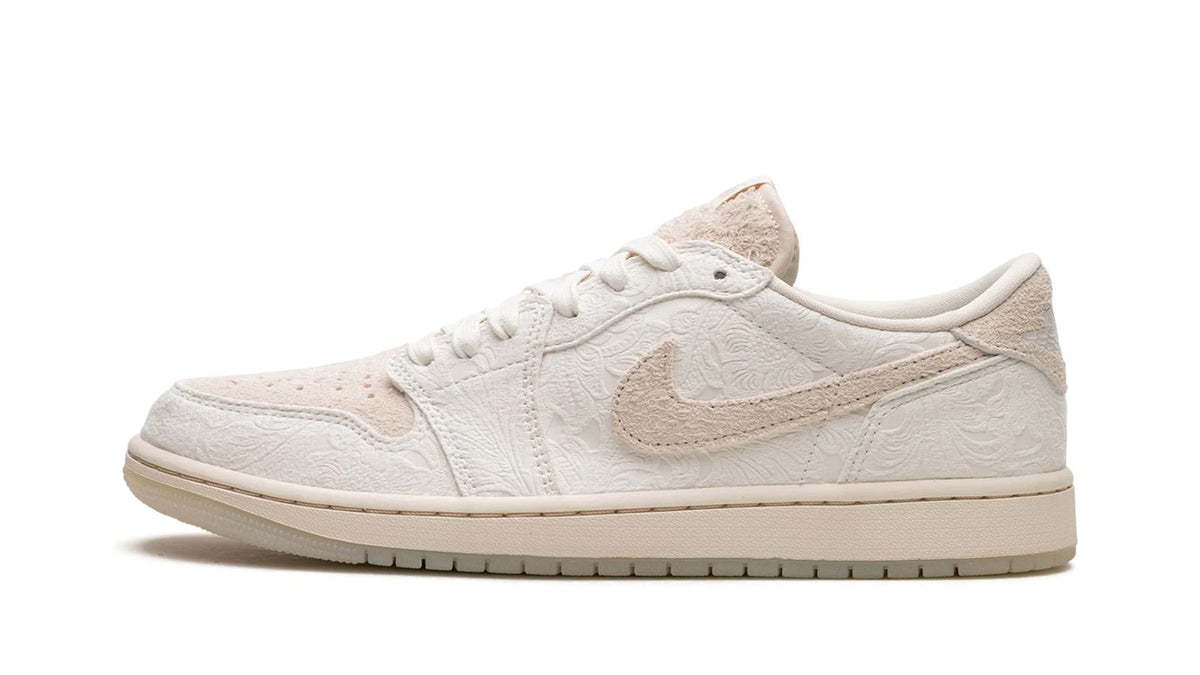 Air Jordan 1 Low OG "Chris Paul - Give Them Flowers" sneaker product image 1 | Foot Spikes