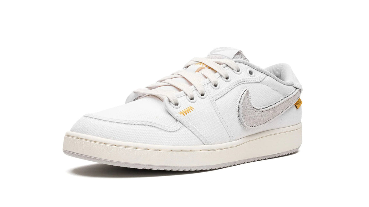 Air Jordan 1 KO Low "Union - White Canvas" sneaker product image 3 | Foot Spikes