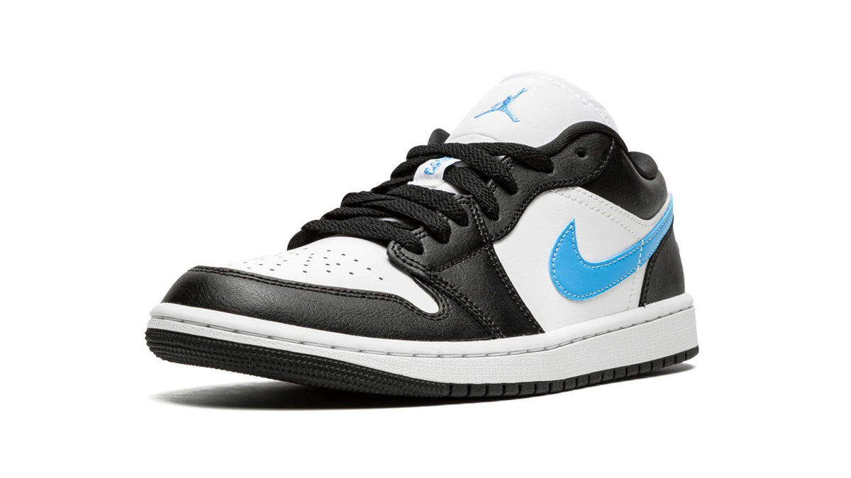AIR JORDAN 1 LOW WMNS "Black / University Blue" sneaker product image 3 | Foot Spikes