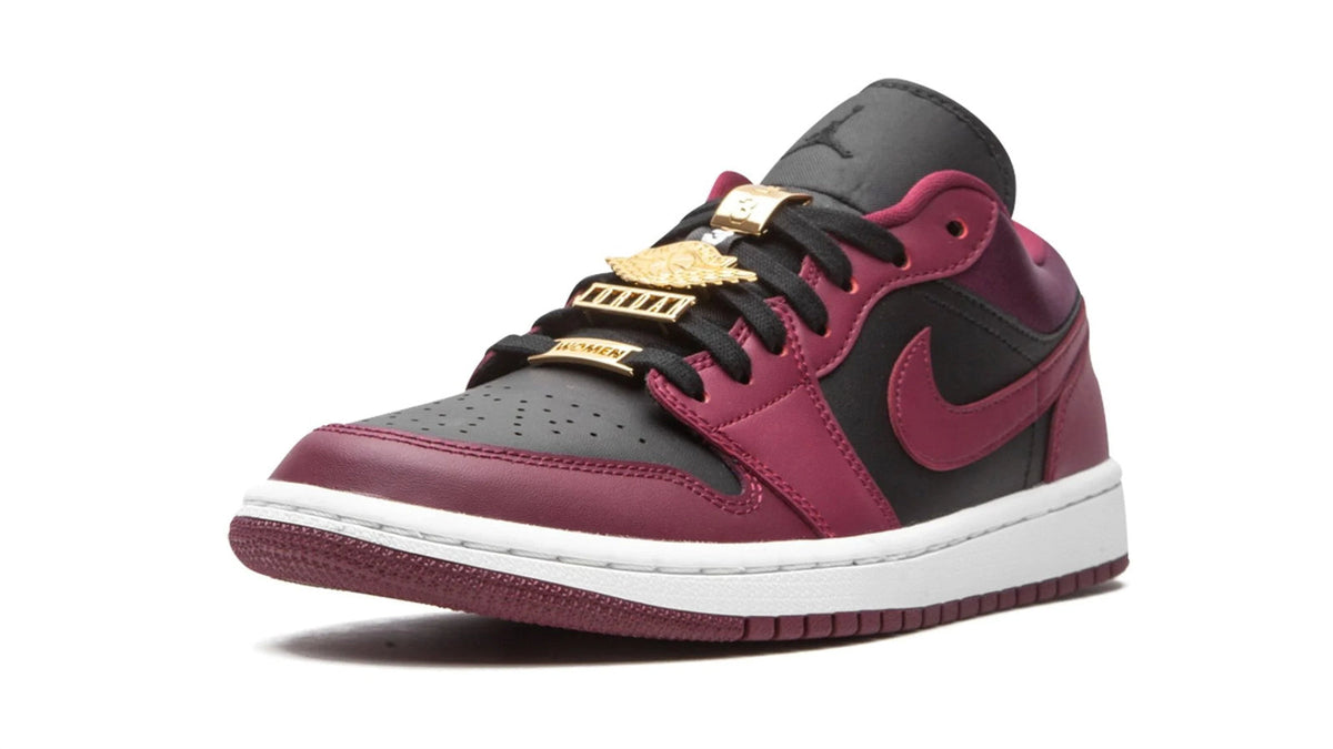 AIR JORDAN 1 LOW SE WMNS "Beetroot" sneaker product image 3 | Foot Spikes