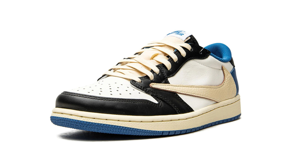 AIR JORDAN 1 LOW OG SP "Travis Scott - Fragment" sneaker product image 3 | Foot Spikes