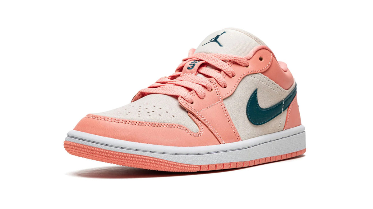 AIR JORDAN 1 LO WMNS "Light Madder Root" sneaker product image 3 | Foot Spikes