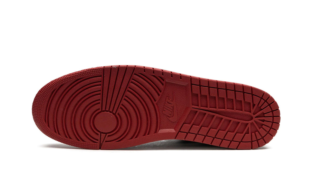 Jordan 1 Low "Alternate Bred Toe" sneaker product image 5 | Foot Spikes