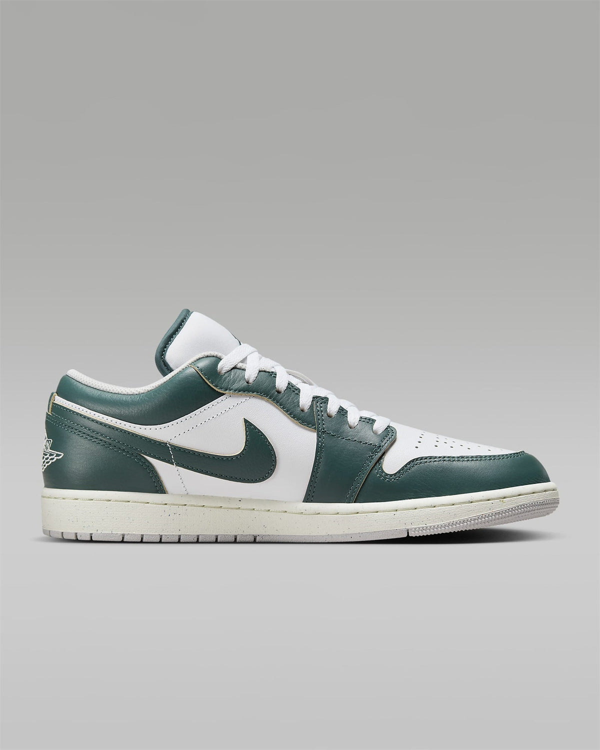 Air Jordan 1 "Oxidized Green" sneaker product image 4 | Foot Spikes