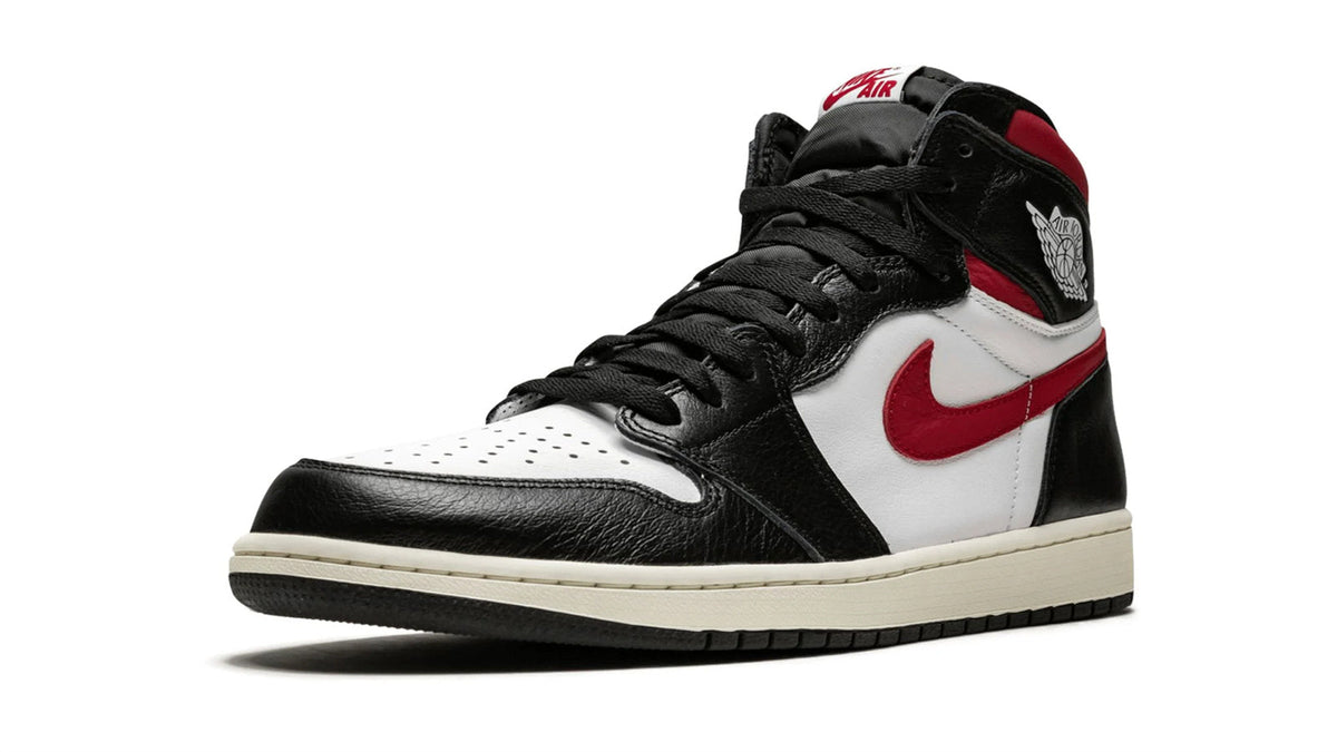 Air Jordan 1 Retro High OG "Gym Red" sneaker product image 3 | Foot Spikes