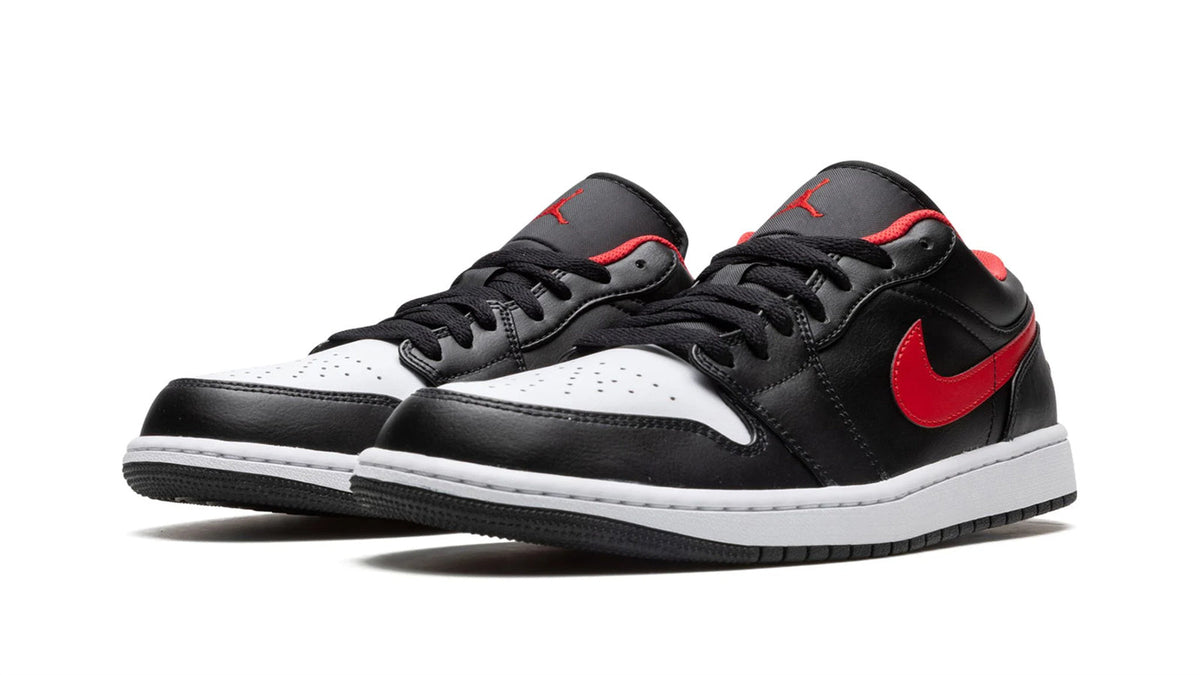 Air Jordan 1 Low "White Toe" sneaker product image 2 | Foot Spikes