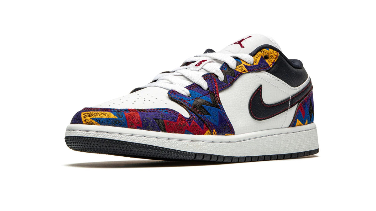 Air Jordan 1 Low SE "Nothing But Net" sneaker product image 2 | Foot Spikes
