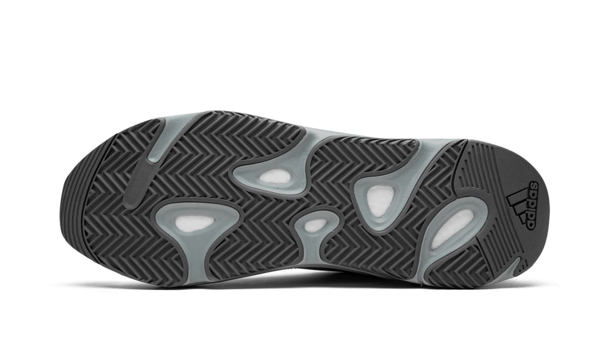 YEEZY BOOST 700 V2 "Hospital Blue" sneaker product image 5 | Foot Spikes