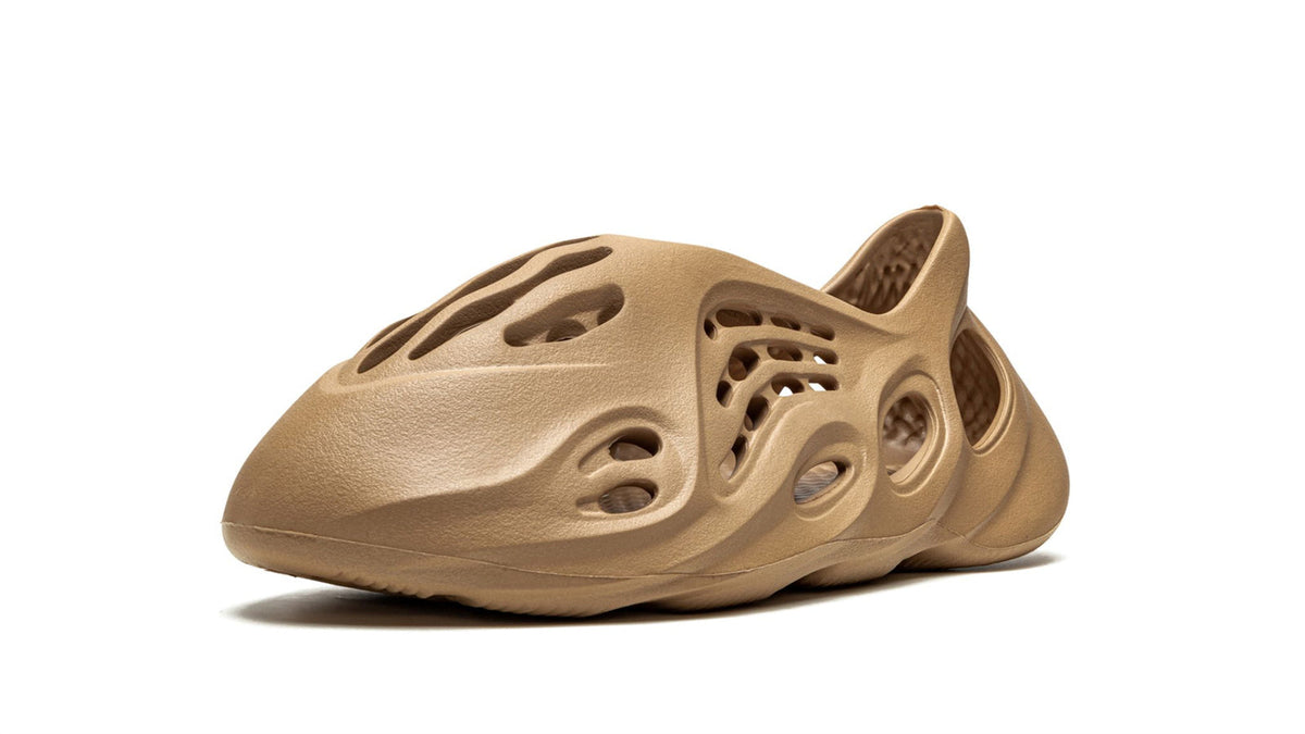 YEEZY FOAM RUNNER "Ochre" sneaker product image 3 | Foot Spikes