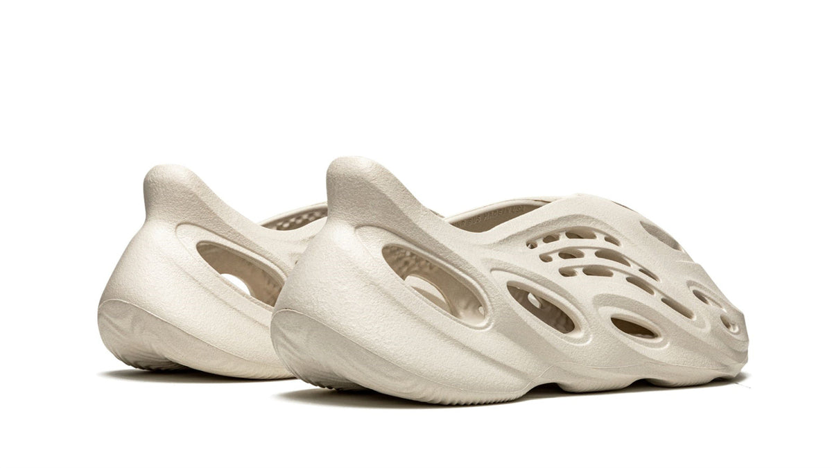YEEZY FOAM RUNNER "Ararat" sneaker product image 4 | Foot Spikes