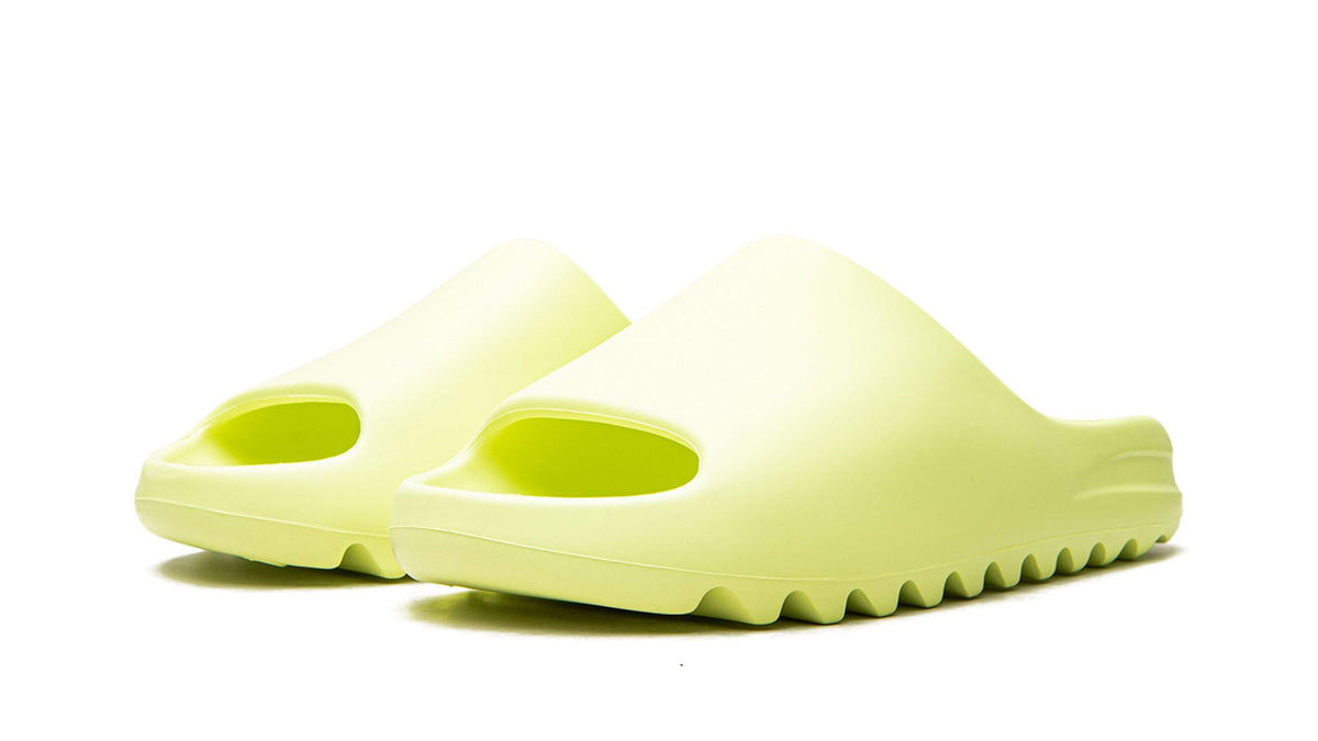 YEEZY SLIDE "Glow" sneaker product image 2 | Foot Spikes