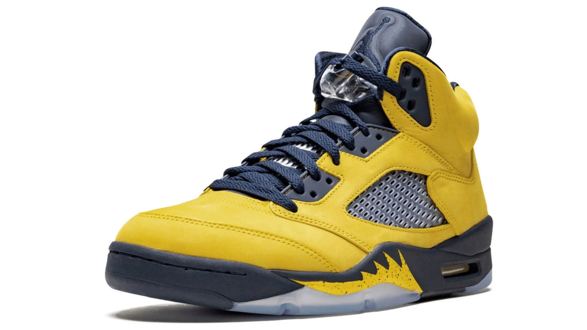 Air Jordan 5 Retro SE "Michigan" sneaker product image 3 | Foot Spikes