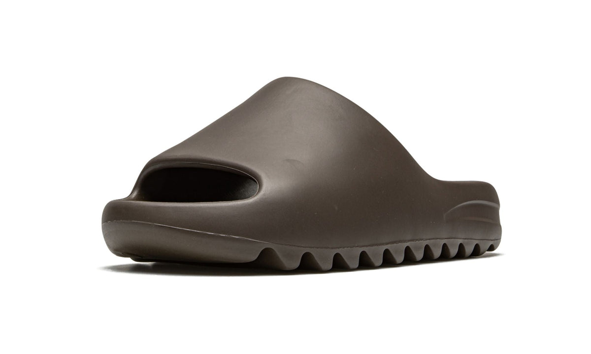 YEEZY SLIDE "Soot 2021" sneaker product image 3 | Foot Spikes