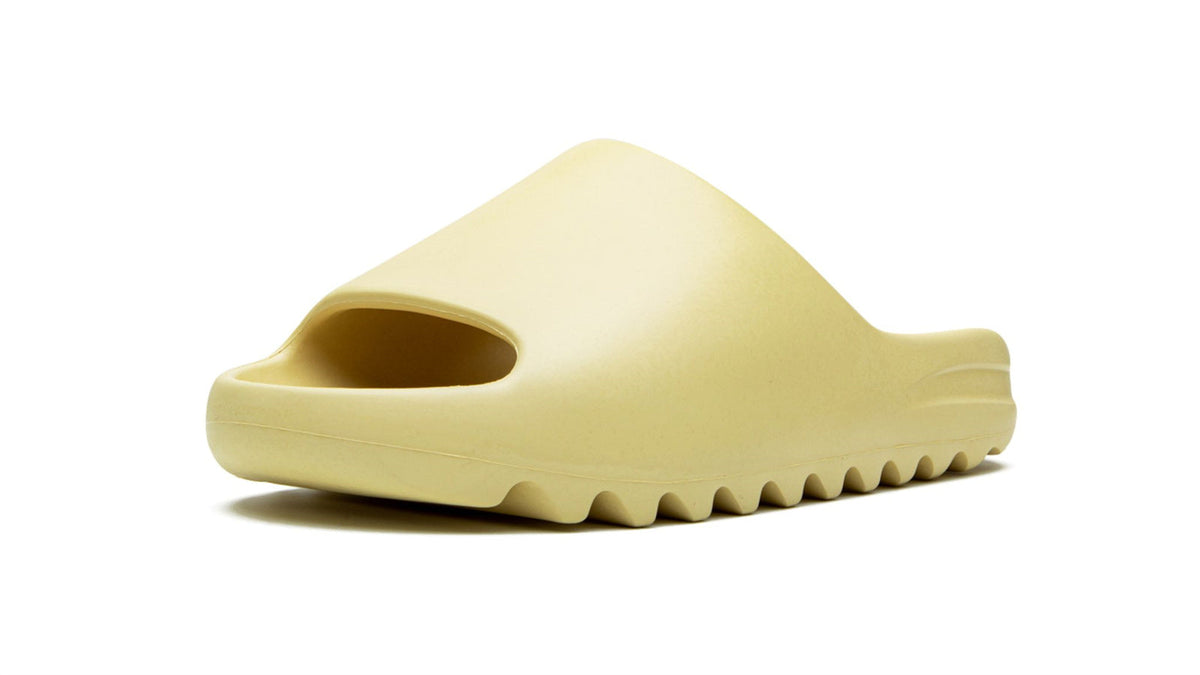 YEEZY SLIDE "Desert Sand" sneaker product image 4 | Foot Spikes
