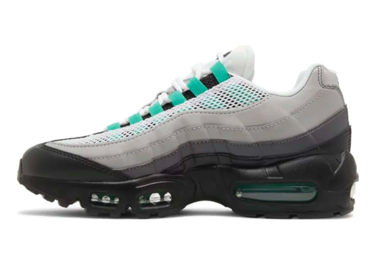 Nike Wmns Air Max 95 Next Nature Stadium Green sneaker product image 1 | Foot Spikes