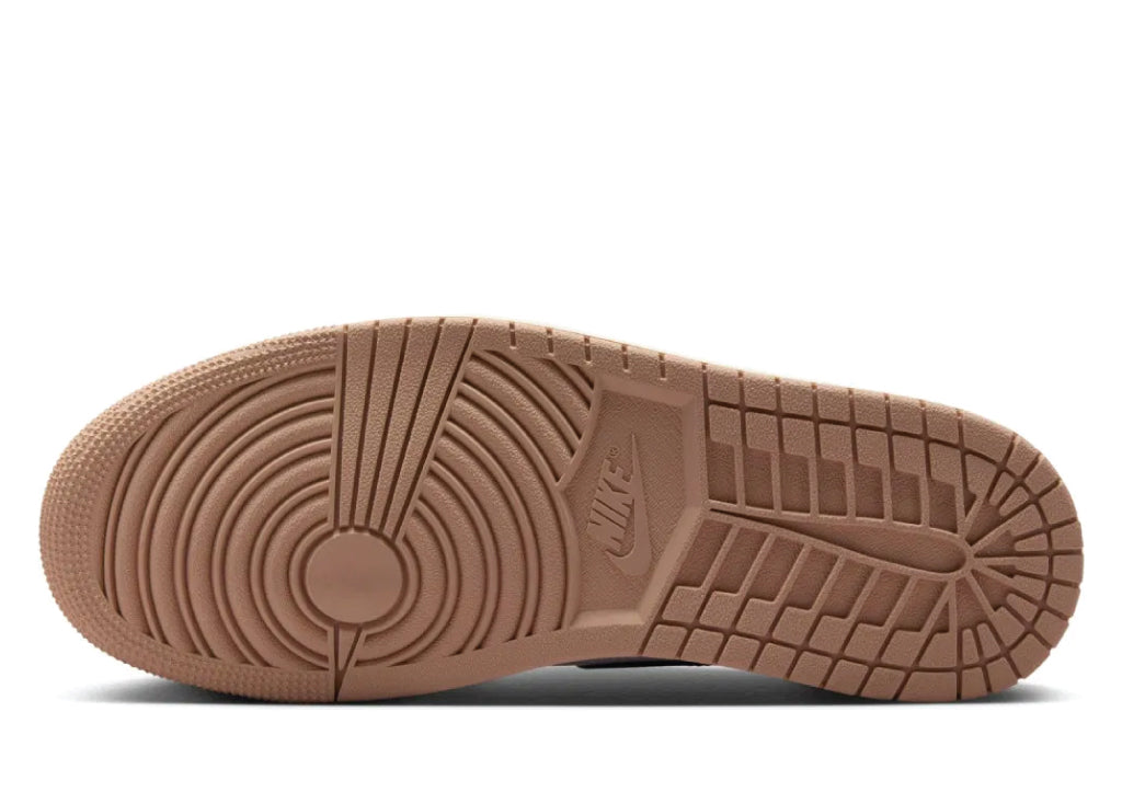 Jordan 1 Retro High OG Latte Wmns sneaker product image 4 | Foot Spikes