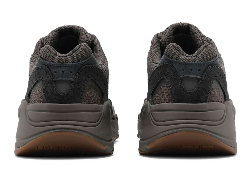 Yeezy Boost 700 V2 Mauve Men's sneaker product image 3 | Foot Spikes