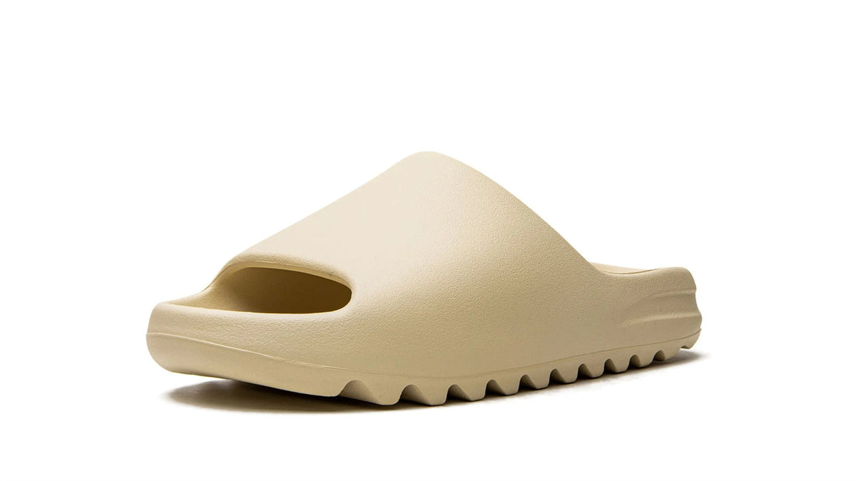 YEEZY SLIDE "Pure" sneaker product image 5 | Foot Spikes
