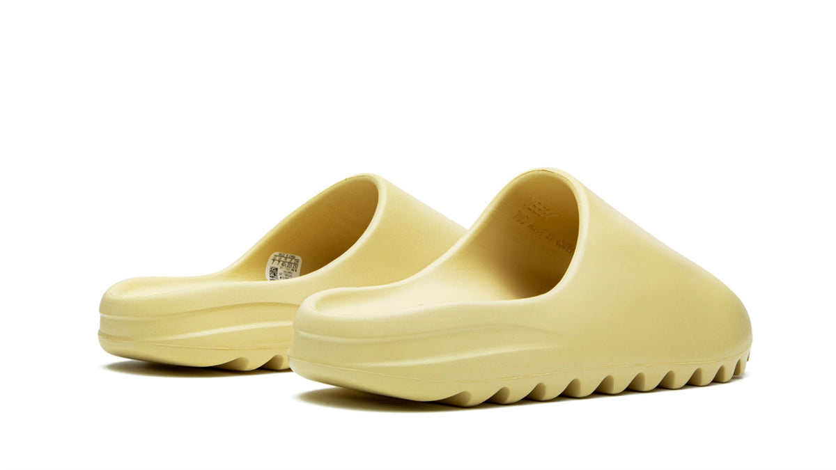 YEEZY SLIDE "Desert Sand" sneaker product image 5 | Foot Spikes