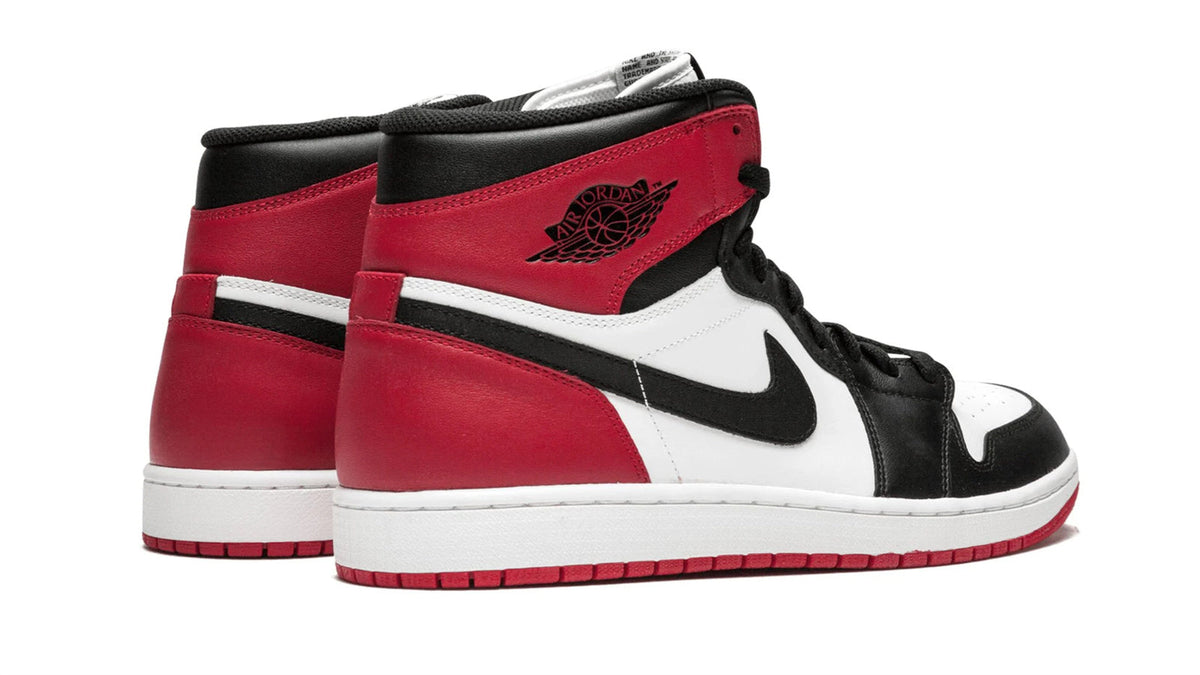 Air Jordan 1 Retro High OG GS "Black Toe 2016" sneaker product image 4 | Foot Spikes