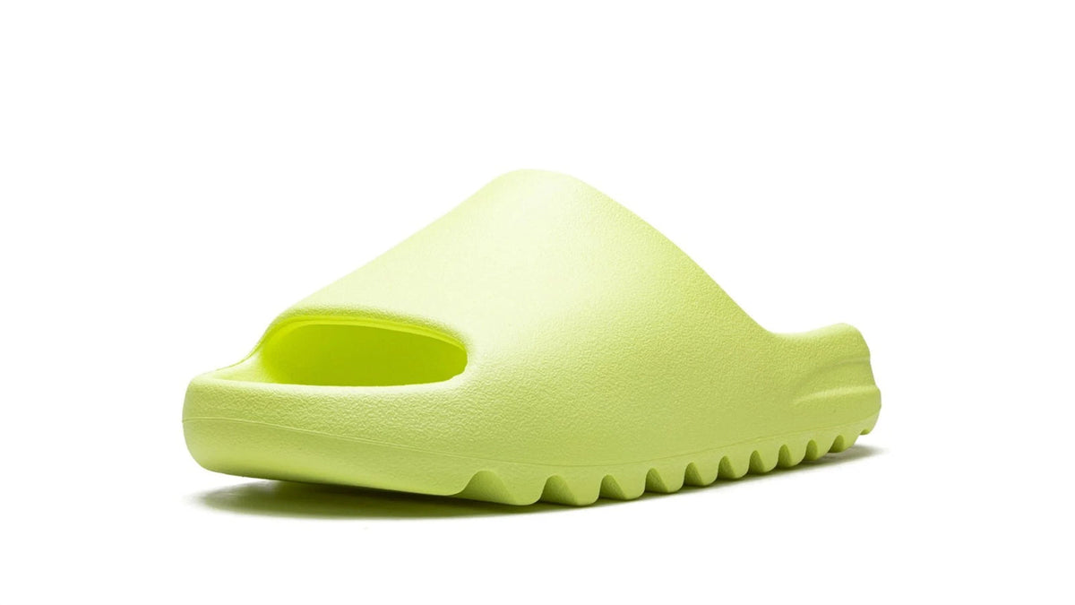 YEEZY SLIDE "Glow Green 2022" sneaker product image 3 | Foot Spikes