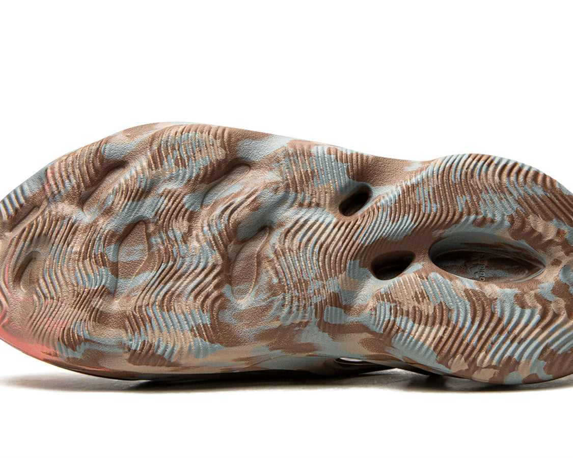 YEEZY FOAM RUNNER "MX Sand Grey" sneaker product image 5 | Foot Spikes