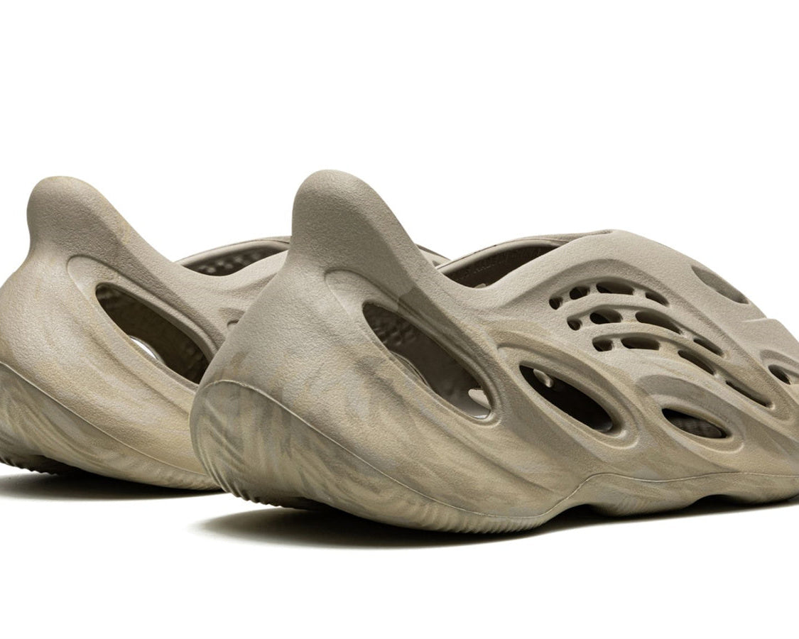 YEEZY FOAM RUNNER "Stone Sage" sneaker product image 4 | Foot Spikes