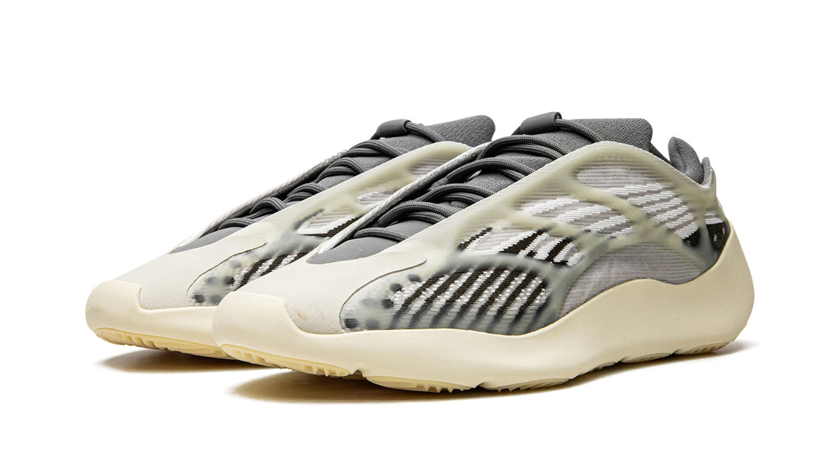YEEZY 700 V3 "Fade Salt" sneaker product image 2 | Foot Spikes