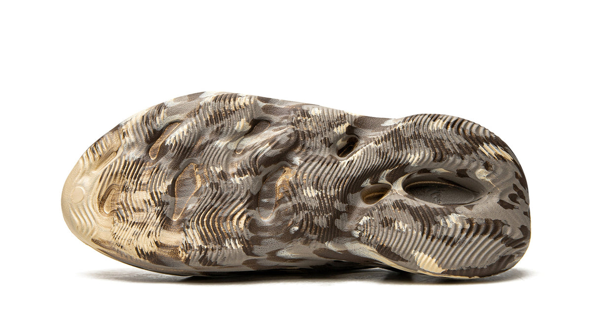 YEEZY FOAM RUNNER"MX Cream Clay" sneaker product image 5 | Foot Spikes