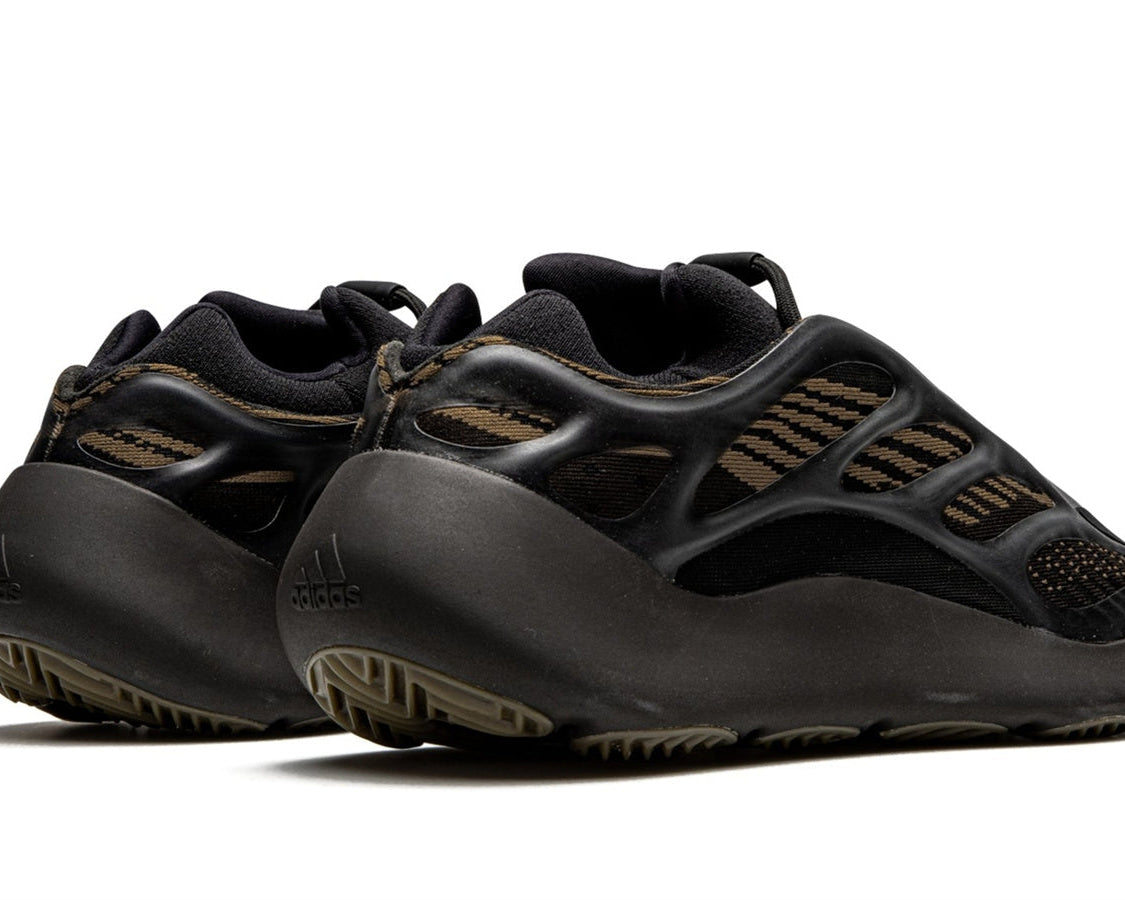 YEEZY 700 V3 "Clay Brown" sneaker product image 4 | Foot Spikes