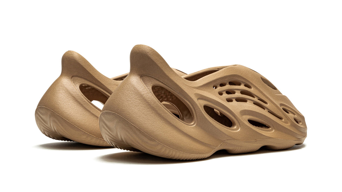 YEEZY FOAM RUNNER "Ochre" sneaker product image 4 | Foot Spikes