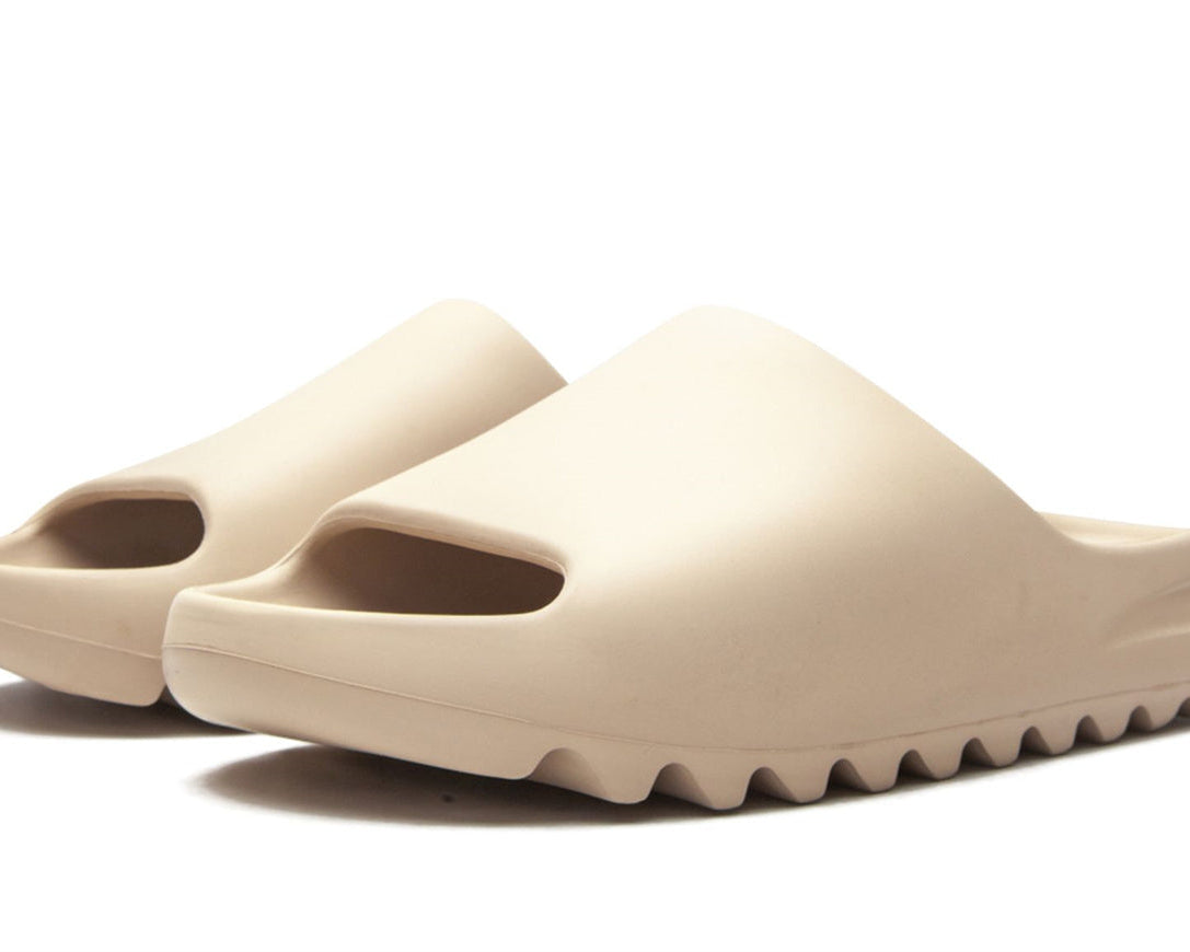 YEEZY SLIDE "Pure 2021" sneaker product image 4 | Foot Spikes