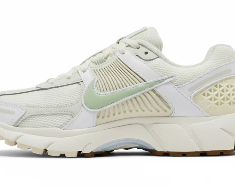 Wmns Air Zoom Vomero 5 'Sail Buff Gold' sneaker product image 1 | Foot Spikes