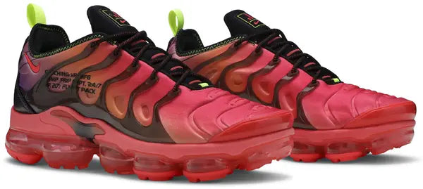 Air VaporMax Plus 'Laser Crimson' sneaker product image 4 | Foot Spikes