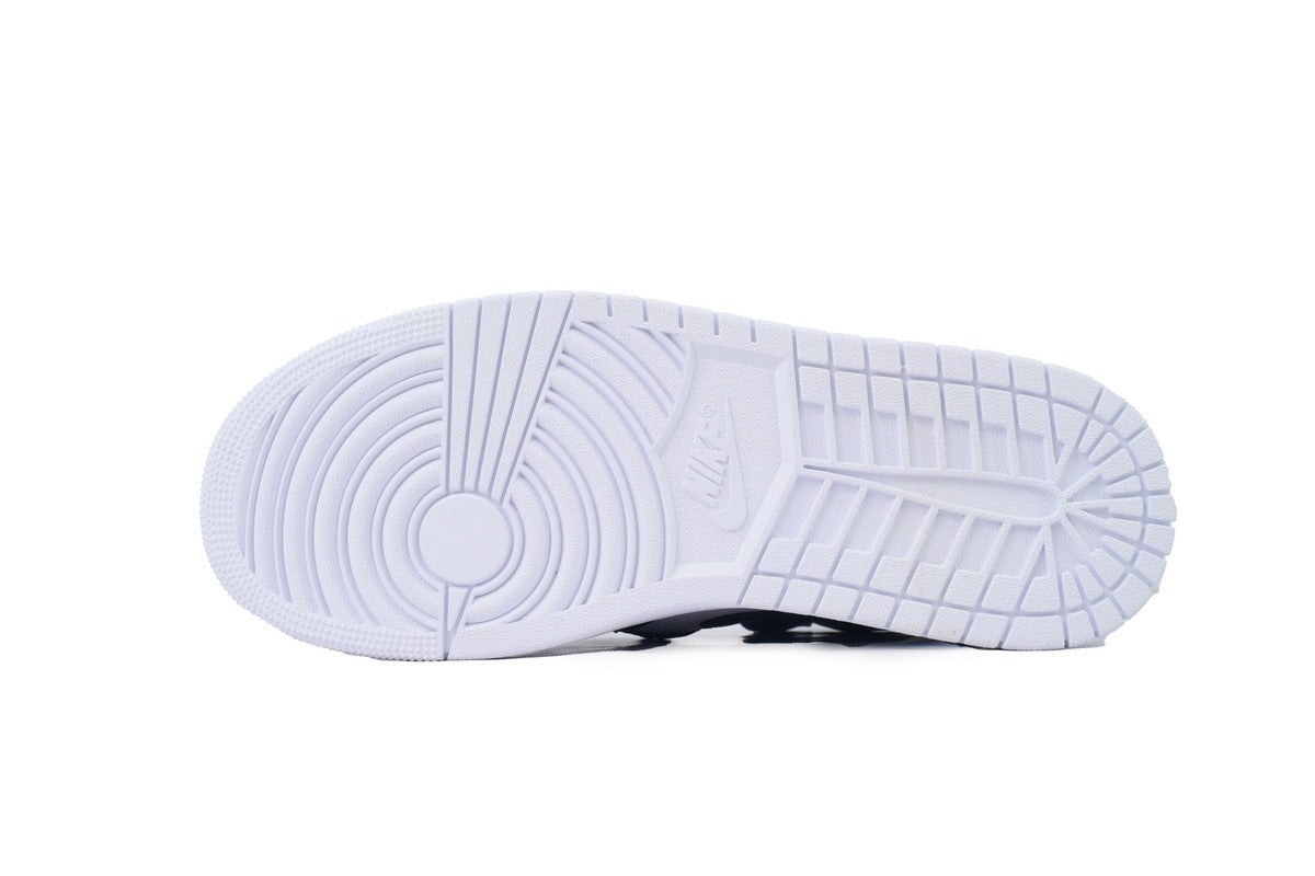 Union LA x Air Jordan 1 Blue Lightning sneaker product image 2 | Foot Spikes