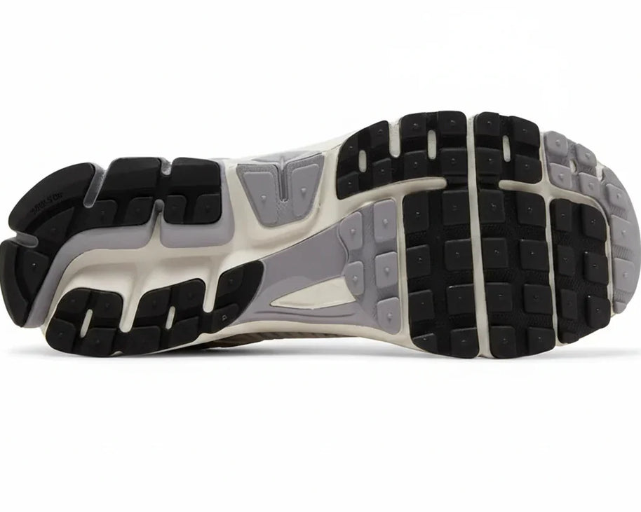Air Zoom Vomero 5 'Metallic Pewter Gold' sneaker product image 2 | Foot Spikes