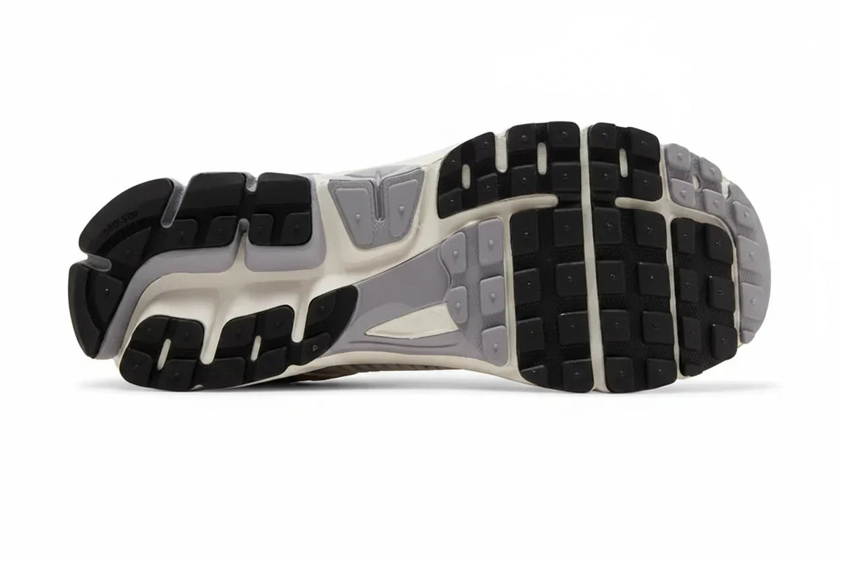 Air Zoom Vomero 5 'Metallic Pewter Gold' sneaker product image 2 | Foot Spikes